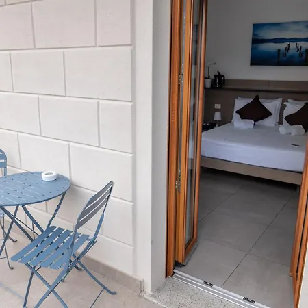 I It Bed & Breakfast 3*