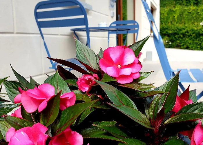 I It Bed & Breakfast 3*